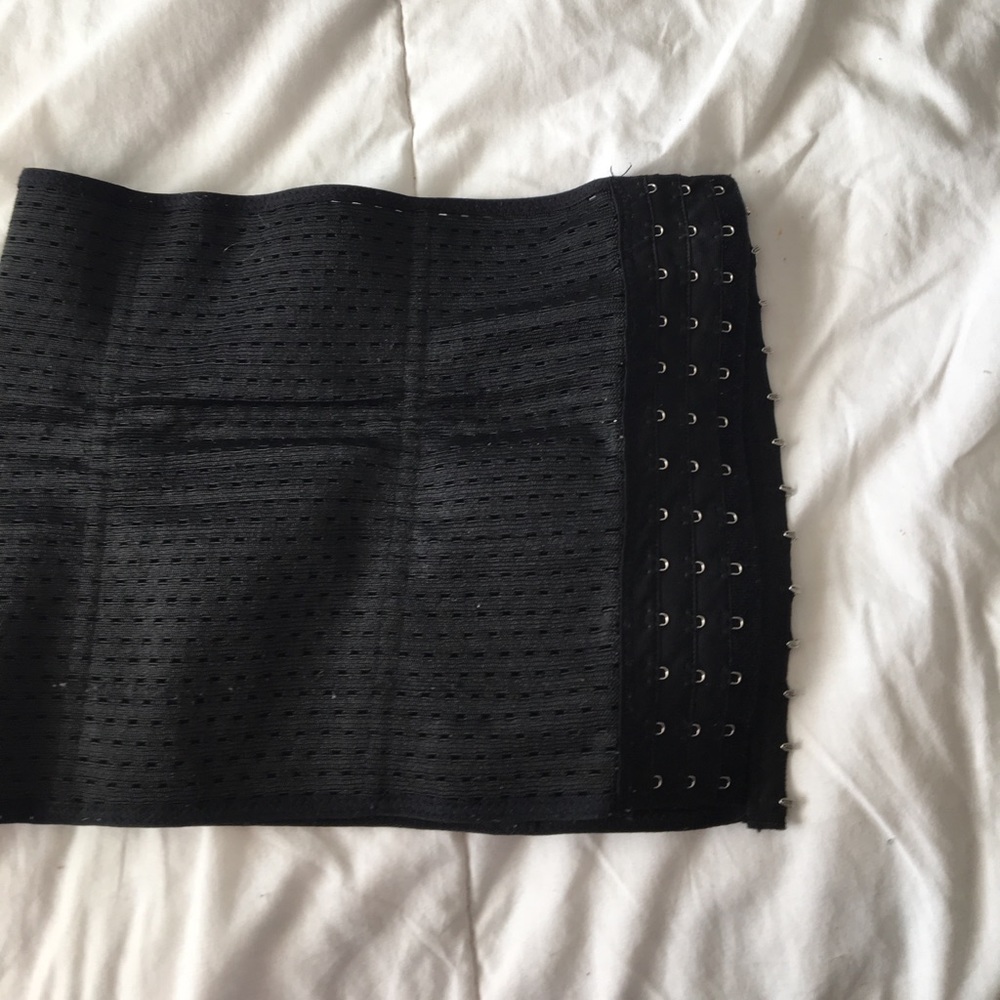 Waist trainer